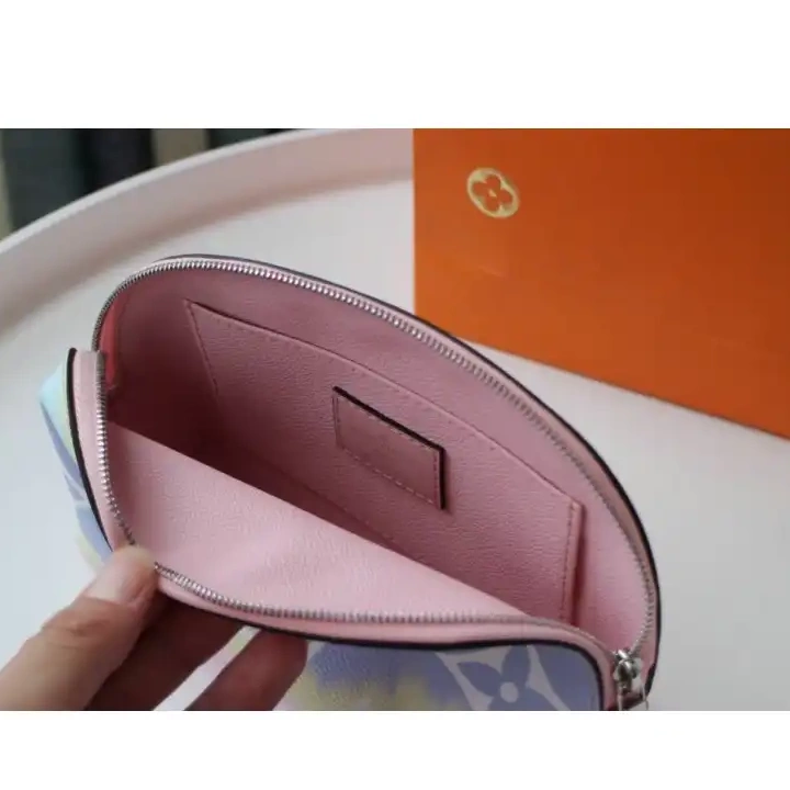Bags 205B570051 LV 0703